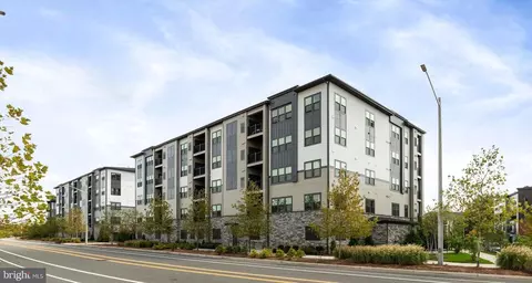 12880 Mosaic Park Way #1-X, Herndon, VA 20171