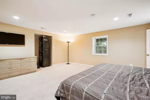 Bedroom - 7406 Arundel Pl, Springfield, VA 22153 photo 14 of 14