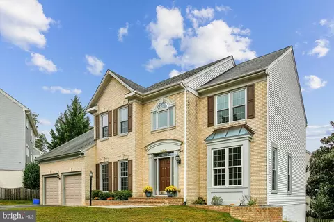 Exterior - 7406 Arundel Pl, Springfield, VA 22153 photo 3 of 24