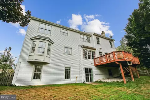 Exterior - 7406 Arundel Pl, Springfield, VA 22153 photo 9 of 24