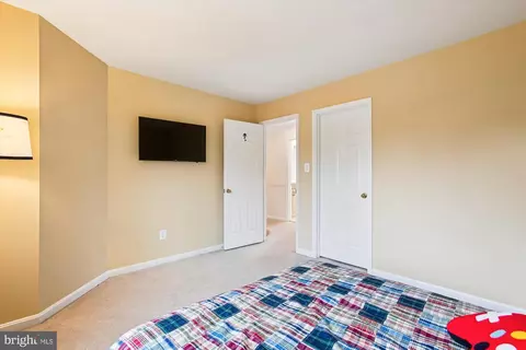 Bedroom - 7406 Arundel Pl, Springfield, VA 22153 photo 6 of 14