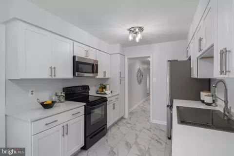 7374 Montcalm Dr, Mclean, VA 22102 photo 13