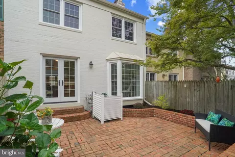 7374 Montcalm Dr, Mclean, VA 22102 photo 32