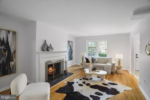 7374 Montcalm Dr, Mclean, VA 22102 photo 6