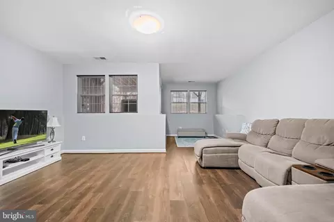 4087 River Forth Dr, Fairfax, VA 22030 photo 28