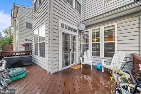 4087 River Forth Dr, Fairfax, VA 22030 photo 32