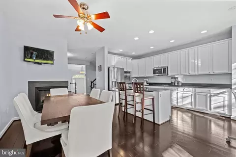 4087 River Forth Dr, Fairfax, VA 22030 photo 13