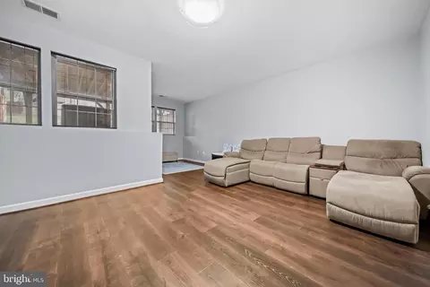 4087 River Forth Dr, Fairfax, VA 22030 photo 27