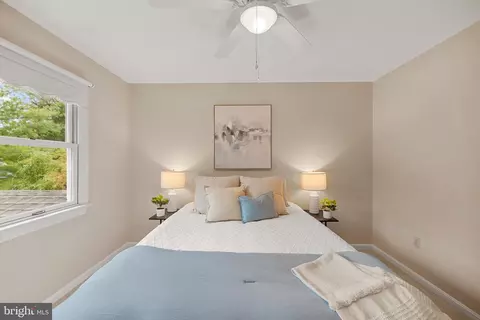 7100 Hundsford Ln, Springfield, VA 22153 photo 35