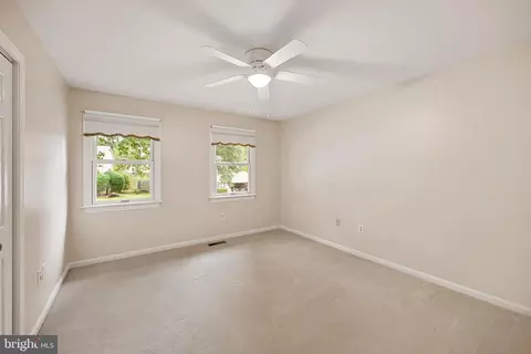 7100 Hundsford Ln, Springfield, VA 22153 photo 38