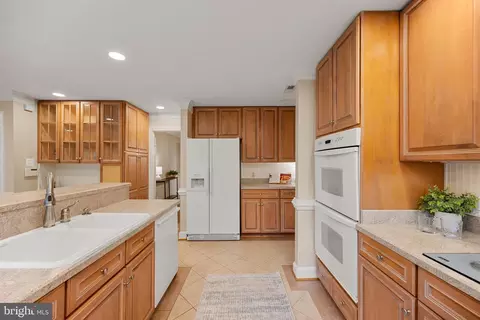 7100 Hundsford Ln, Springfield, VA 22153 photo 14