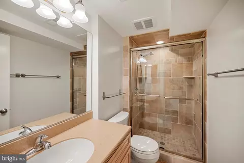 7100 Hundsford Ln, Springfield, VA 22153 photo 42