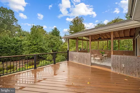 7100 Hundsford Ln, Springfield, VA 22153 photo 57