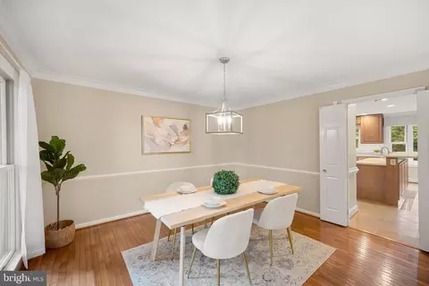 7100 Hundsford Ln, Springfield, VA 22153 photo 8