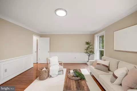 7100 Hundsford Ln, Springfield, VA 22153 photo 6