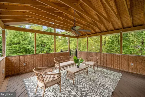 7100 Hundsford Ln, Springfield, VA 22153 photo 56