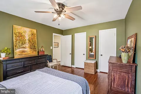 Bedroom - 6108 Dorchester St, Springfield, VA 22150 photo 2 of 4