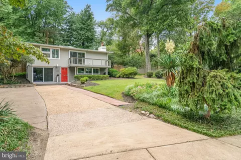 3000 Pine Spring Rd, Falls Church, VA 22042