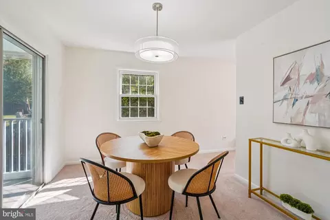 13515 Tabscott Dr, Chantilly, VA 20151 photo 9