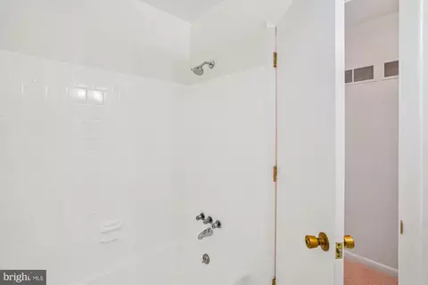 13515 Tabscott Dr, Chantilly, VA 20151 photo 24