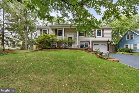 4208 Mayport Ln, Fairfax, VA 22033