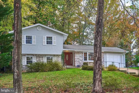 2002 Byrd Rd, Vienna, VA 22182 photo 3