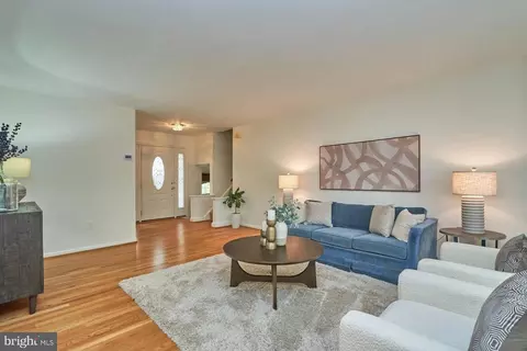 2002 Byrd Rd, Vienna, VA 22182 photo 9