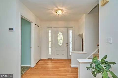 2002 Byrd Rd, Vienna, VA 22182 photo 5