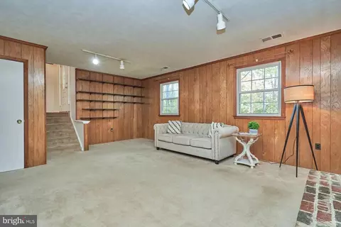 2002 Byrd Rd, Vienna, VA 22182 photo 33