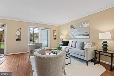 2180 Golf Course Dr, Reston, VA 20191 photo 10