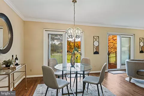 2180 Golf Course Dr, Reston, VA 20191 photo 8