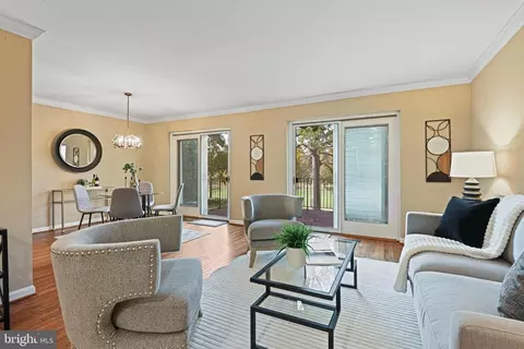 2180 Golf Course Dr, Reston, VA 20191 photo 11