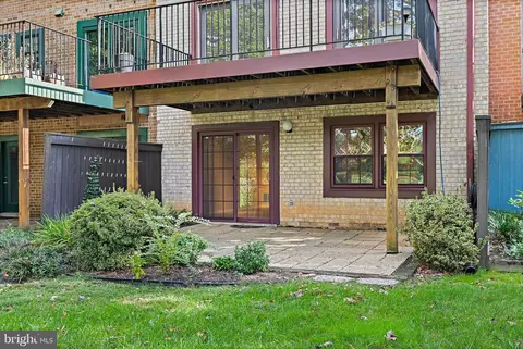 2180 Golf Course Dr, Reston, VA 20191 photo 34