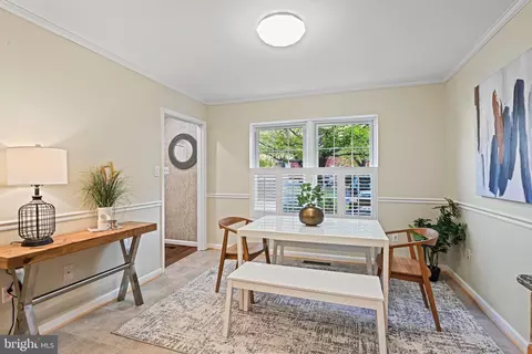 2180 Golf Course Dr, Reston, VA 20191 photo 9