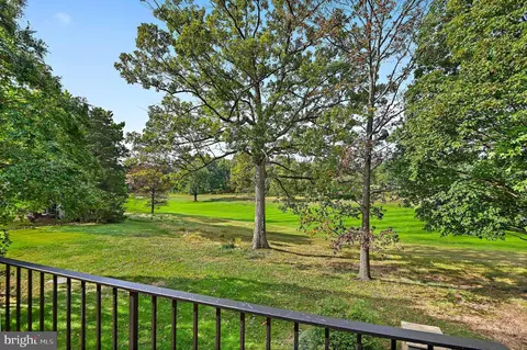 2180 Golf Course Dr, Reston, VA 20191 photo 37