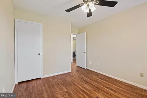 2180 Golf Course Dr, Reston, VA 20191 photo 22