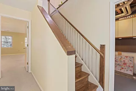 2180 Golf Course Dr, Reston, VA 20191 photo 32