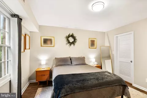 Bedroom - 5906 D Bayshire Rd, Springfield, VA 22152 photo 2 of 7