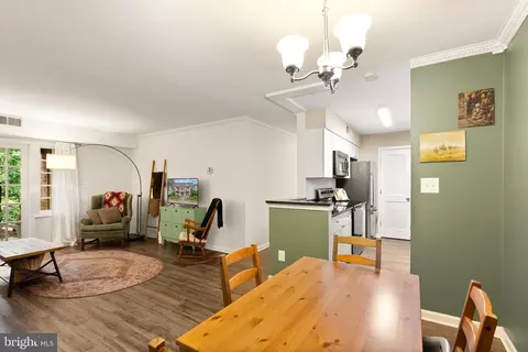 Dining - 5906 D Bayshire Rd, Springfield, VA 22152 photo 3 of 3