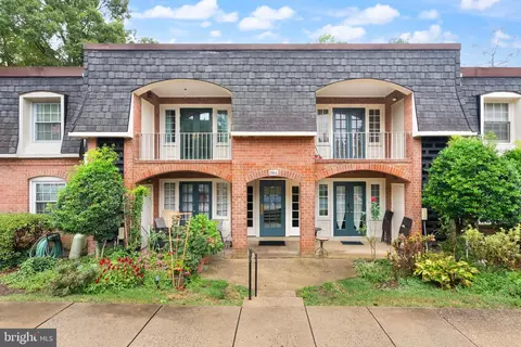 5906 D Bayshire Rd, Springfield, VA 22152