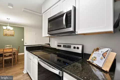 Kitchen - 5906 D Bayshire Rd, Springfield, VA 22152 photo 3 of 3