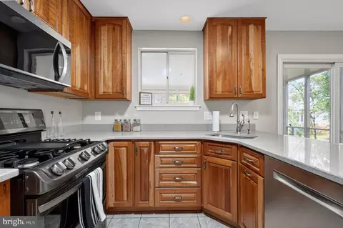 Kitchen - 6902 Ontario St, Springfield, VA 22152 photo 1 of 4