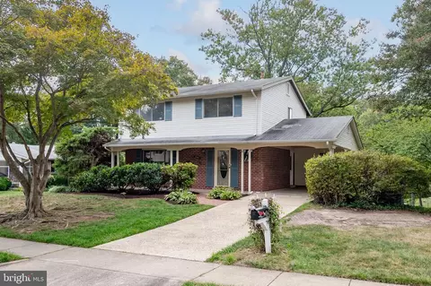 Exterior - 6902 Ontario St, Springfield, VA 22152 photo 1 of 9