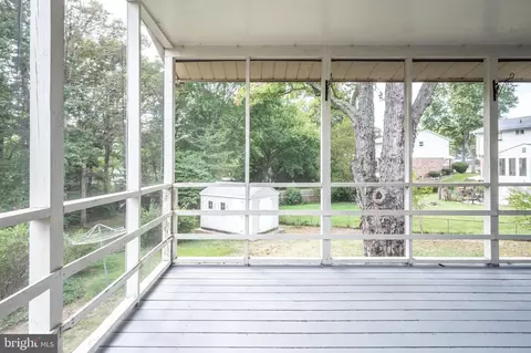 Exterior - 6902 Ontario St, Springfield, VA 22152 photo 3 of 9