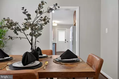 Dining - 6902 Ontario St, Springfield, VA 22152 photo 3 of 3