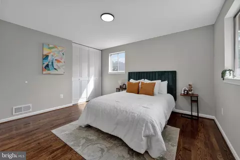 Bedroom - 6902 Ontario St, Springfield, VA 22152 photo 1 of 3