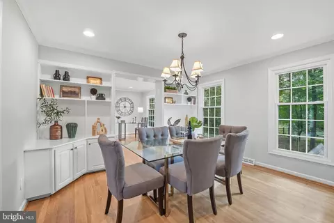 Dining - 2350 Swaps Ct, Reston, VA 20191 photo 2 of 2