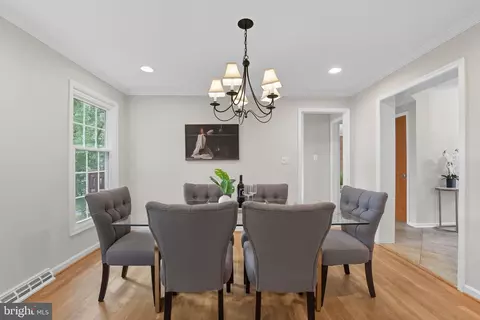 Dining - 2350 Swaps Ct, Reston, VA 20191 photo 1 of 2
