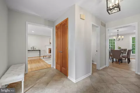 Entry Way - 2350 Swaps Ct, Reston, VA 20191 photo 6 of 6