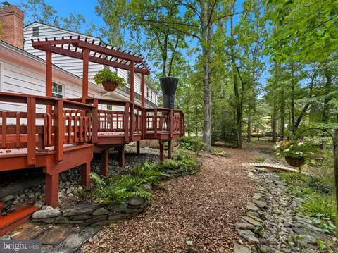 Exterior - 2350 Swaps Ct, Reston, VA 20191 photo 7 of 14